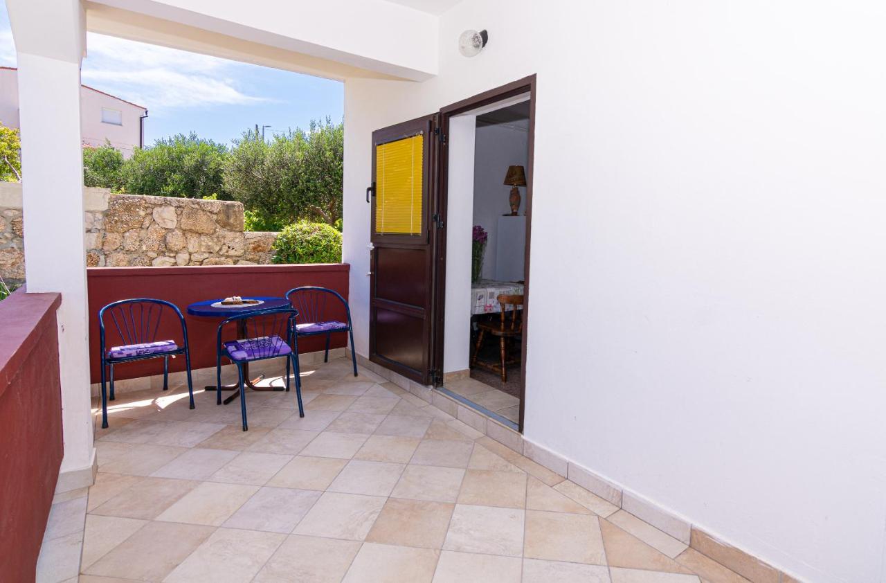 Apartment Plemic Pag Town Exterior foto